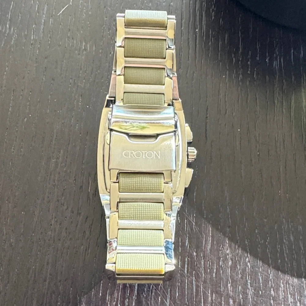 Croton Men's Olive and Silver Watch - Picture 5 of 6
